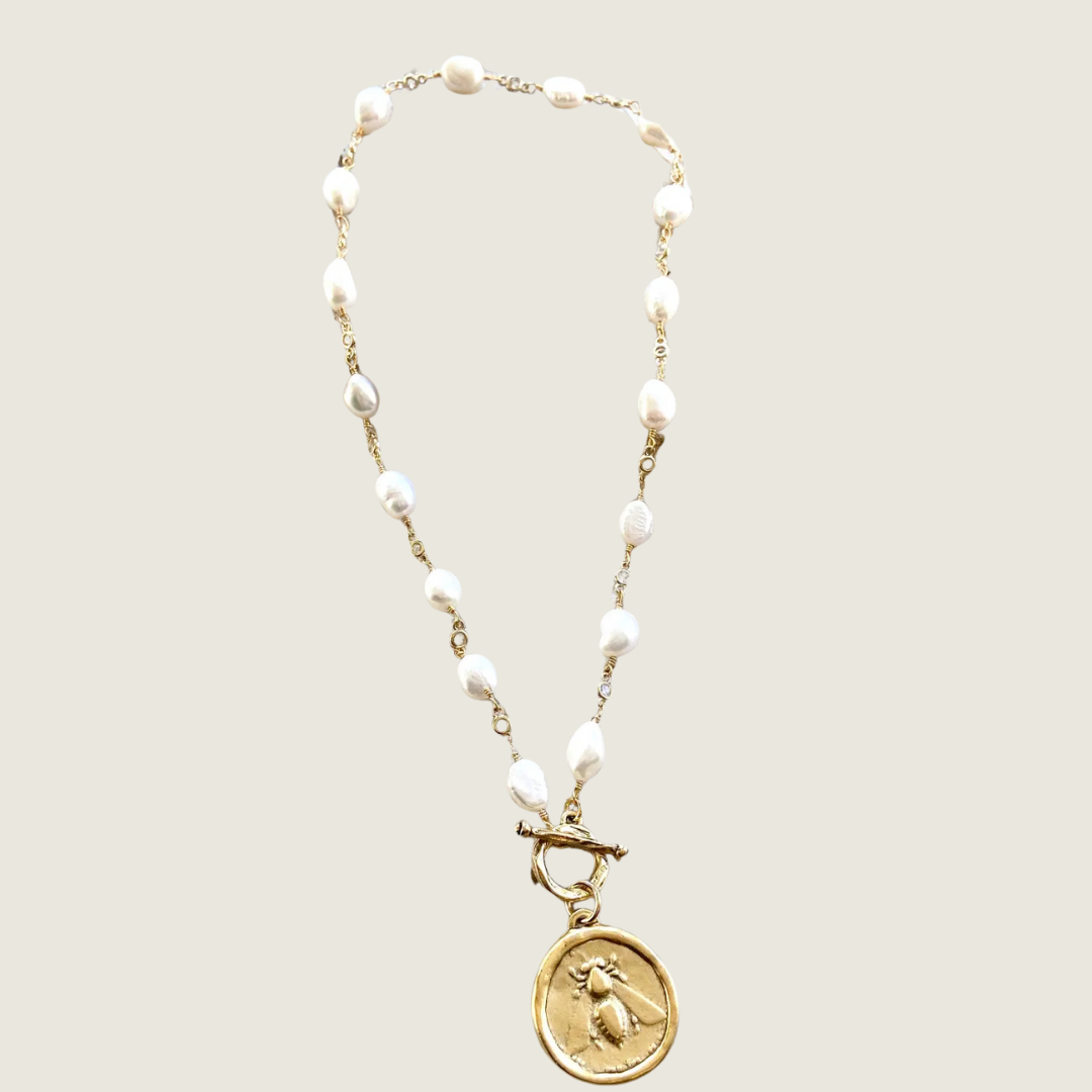 Queen Bee Pearl Necklace