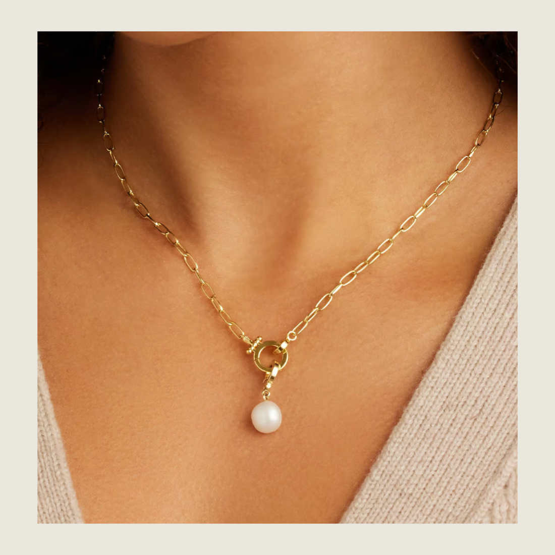 Pearl Parker Charm - Gold/Pearl