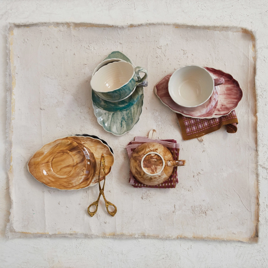 Teacup with Leaf Saucer