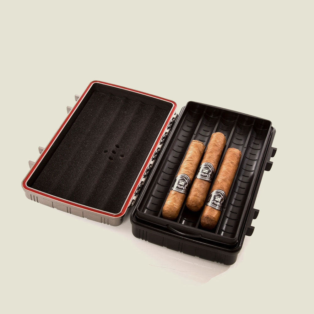 The Carry on Cigar Humidor - Blackbird General Store